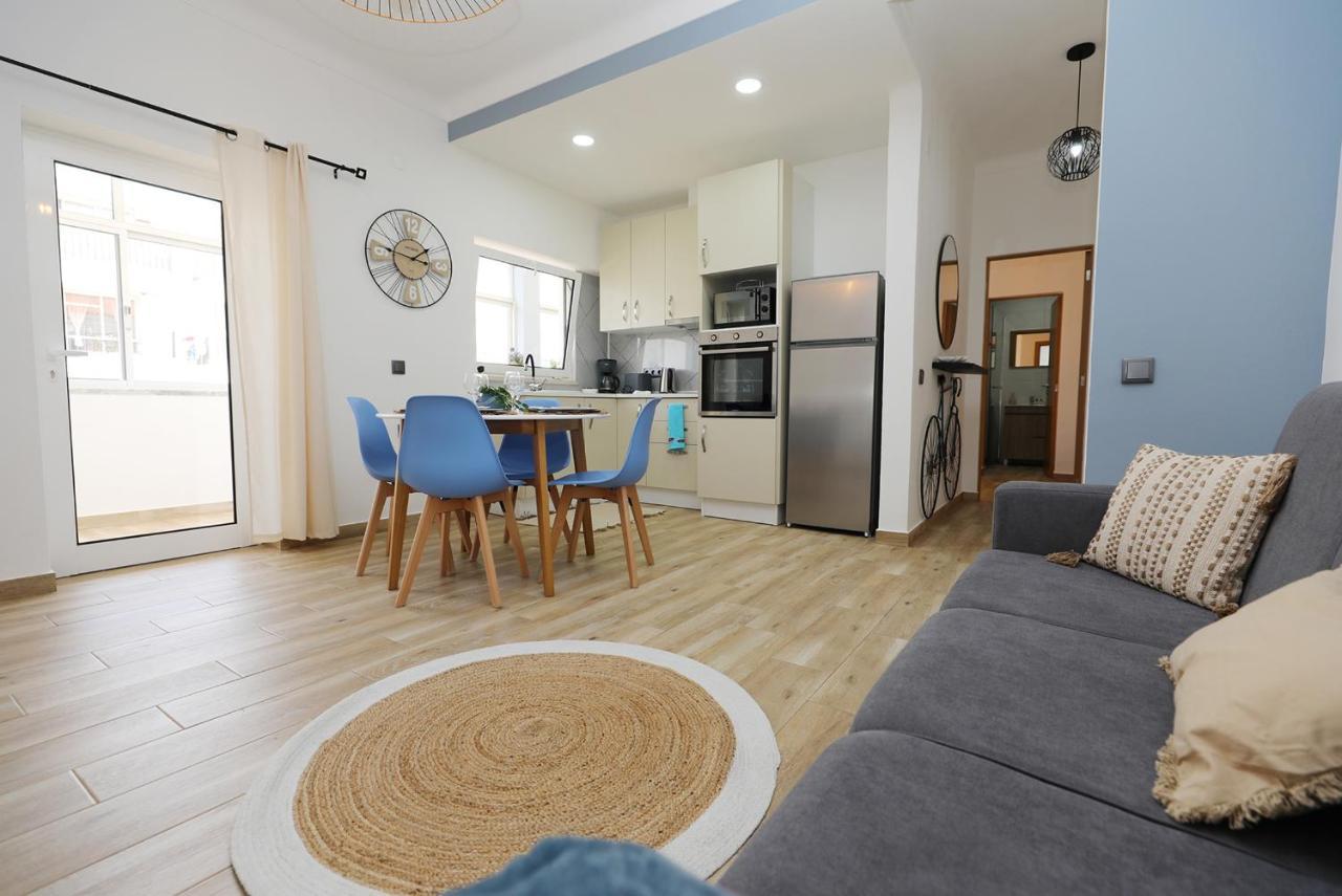 A42 - Trindade Apartment In Lagos Exteriör bild