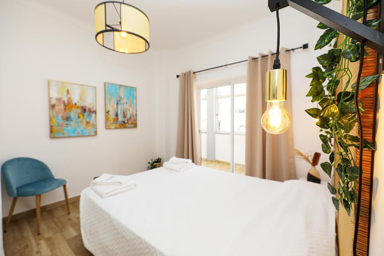 A42 - Trindade Apartment In Lagos Exteriör bild