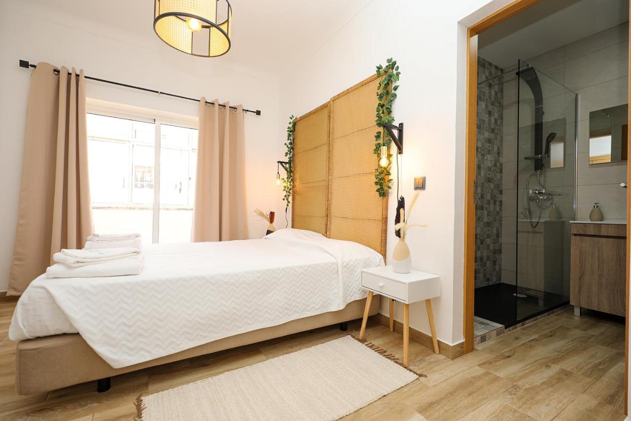 A42 - Trindade Apartment In Lagos Exteriör bild